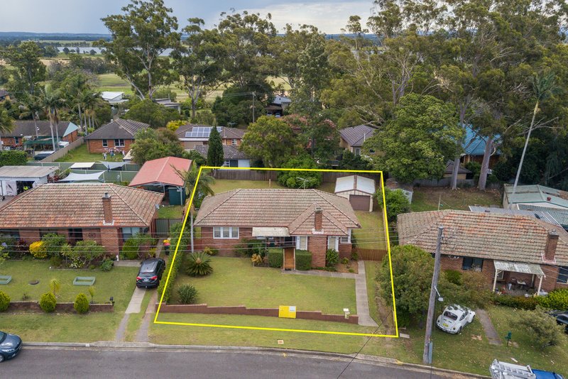 Photo - 32 Wahroonga Road, Raymond Terrace NSW 2324 - Image 1