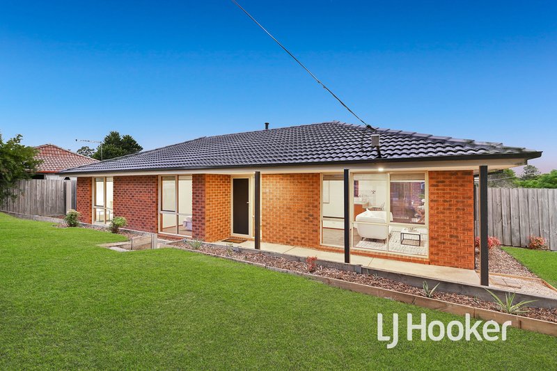 32 Warana Drive, Hampton Park VIC 3976