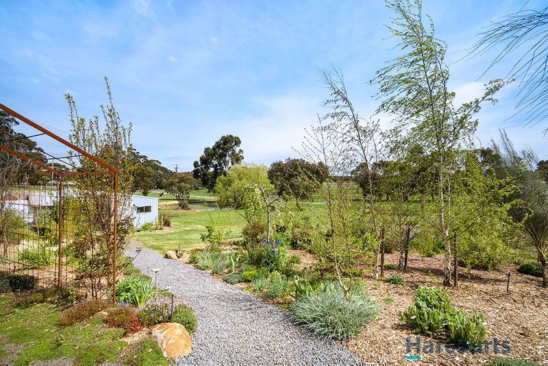 Photo - 32 Warrenheip Road, Warrenheip VIC 3352 - Image 13