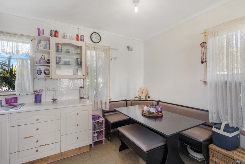 Photo - 32 Warrigo Street, Sadleir NSW 2168 - Image 9