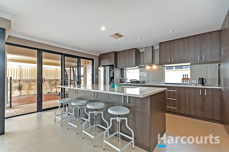 Photo - 32 Watcombe Avenue, Burns Beach WA 6028 - Image 3