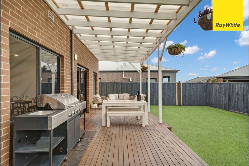Photo - 32 Waterbird Circuit, Weir Views VIC 3338 - Image 13