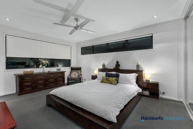Photo - 32 Waterline Crescent, Bulimba QLD 4171 - Image 5
