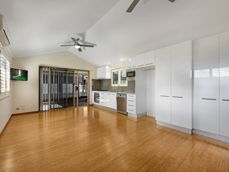 Photo - 32 Watermans Way, River Heads QLD 4655 - Image 18