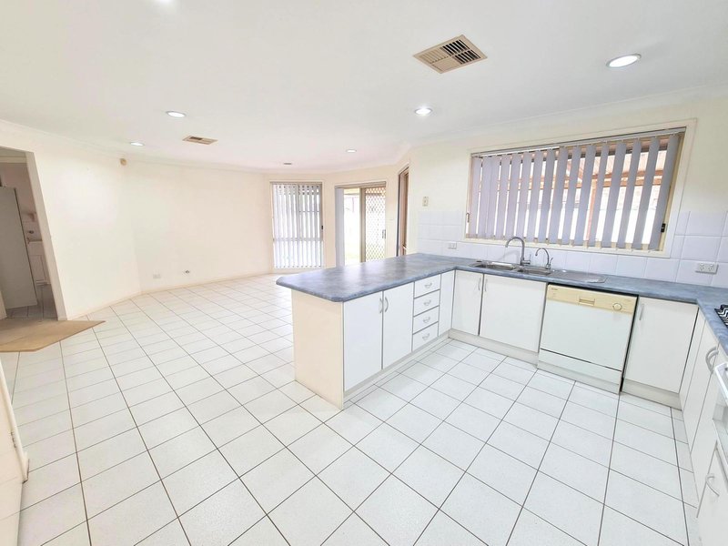 Photo - 32 Watson Road, Mount Annan NSW 2567 - Image 7