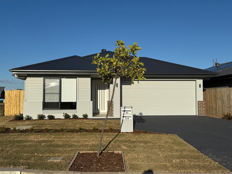 Photo - 32 Wattawan Crescent, Anambah NSW 2320 - Image 1