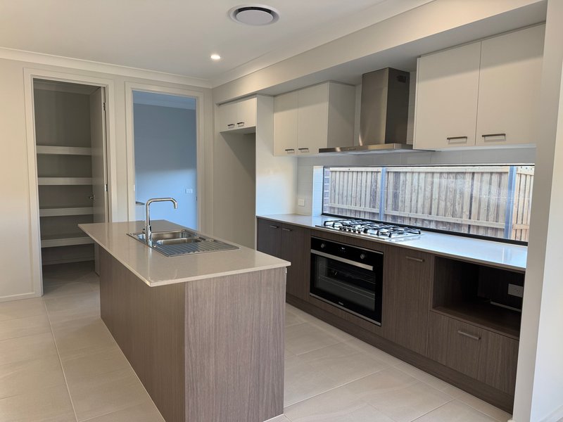 Photo - 32 Wattawan Crescent, Anambah NSW 2320 - Image 6