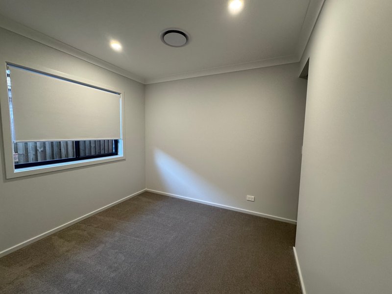 Photo - 32 Wattawan Crescent, Anambah NSW 2320 - Image 9