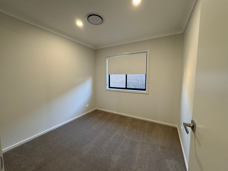Photo - 32 Wattawan Crescent, Anambah NSW 2320 - Image 10