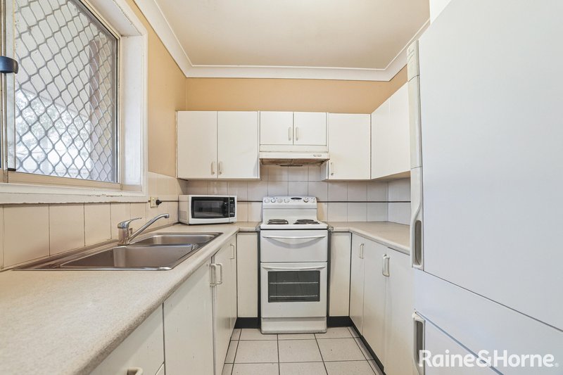 Photo - 3/2 Wattle Avenue, North St Marys NSW 2760 - Image 5