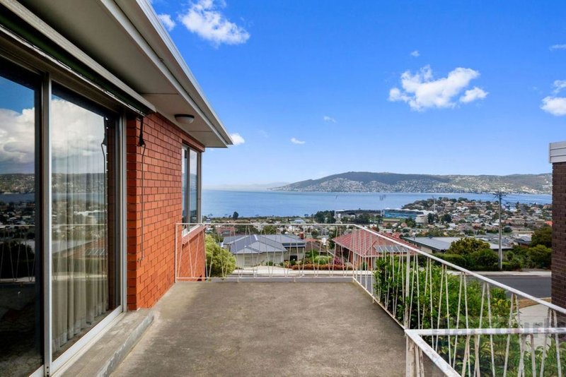 Photo - 32 Waverley Street, Bellerive TAS 7018 - Image 12