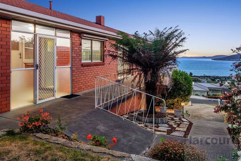 Photo - 32 Waverley Street, Bellerive TAS 7018 - Image 16