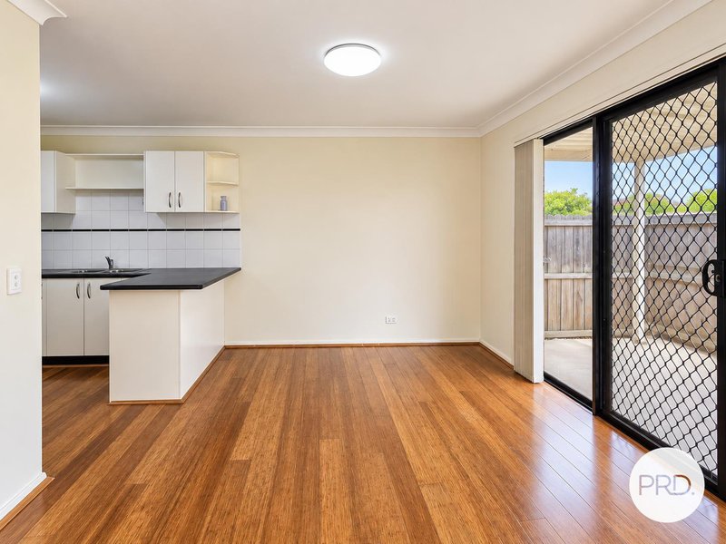 Photo - 32 Webster Road, Lurnea NSW 2170 - Image 3