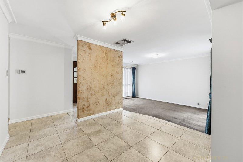 Photo - 32 Westminster Road, Leeming WA 6149 - Image 2