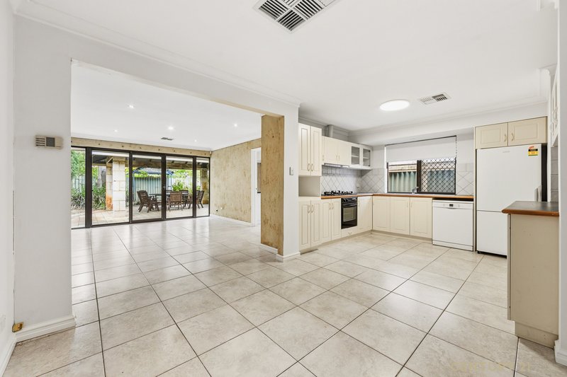Photo - 32 Westminster Road, Leeming WA 6149 - Image 8