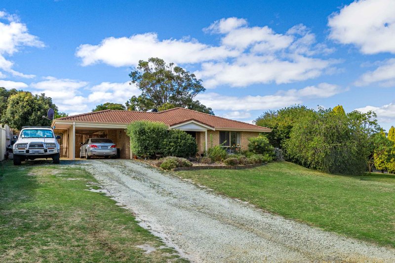 Photo - 32 Whidby Street, Orana WA 6330 - Image 1