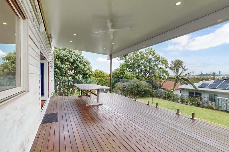 Photo - 32 Winnam Street, Stafford QLD 4053 - Image 9