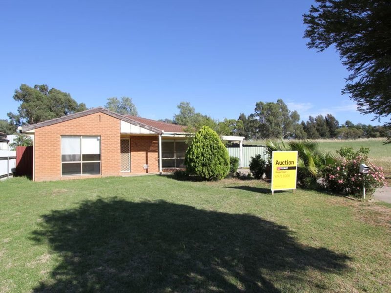 32 Wiradjuri Crescent, Wagga Wagga NSW 2650