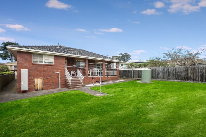 Photo - 32 Wolseley Grove, Bell Post Hill VIC 3215 - Image 10