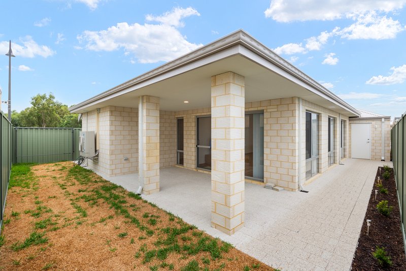 Photo - 32 Wongin Boulevard, Henley Brook WA 6055 - Image 30