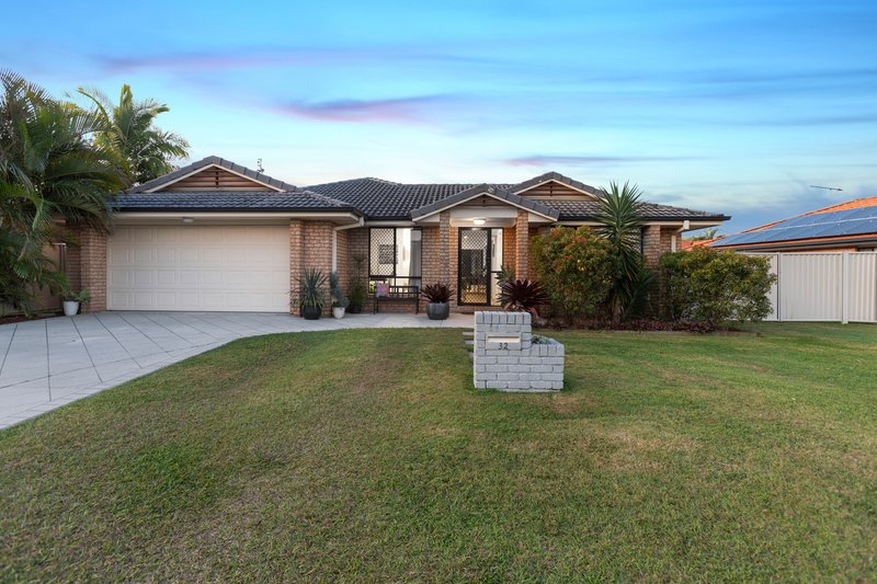 Photo - 32 Woodlands Drive, Banora Point NSW 2486 - Image 2