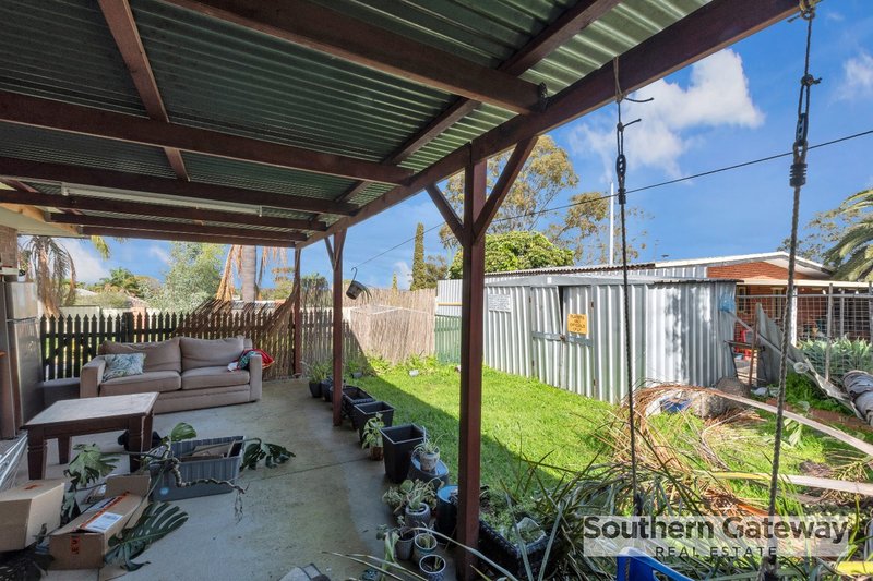 Photo - 32 Woodley Way, Parmelia WA 6167 - Image 15