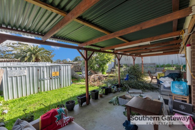 Photo - 32 Woodley Way, Parmelia WA 6167 - Image 17