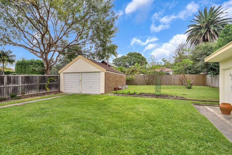 32 Woonona Road, Northbridge NSW 2063