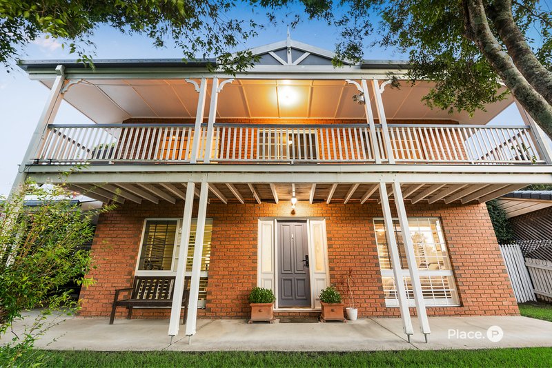 Photo - 32 Wyndarra Street, Kenmore QLD 4069 - Image 1