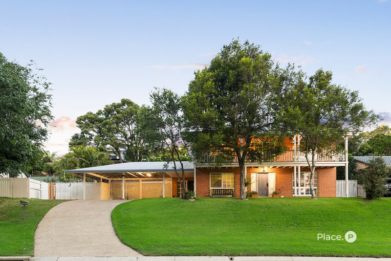 Photo - 32 Wyndarra Street, Kenmore QLD 4069 - Image 2
