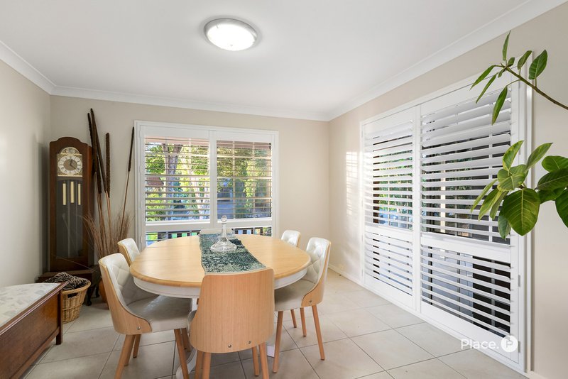 Photo - 32 Wyndarra Street, Kenmore QLD 4069 - Image 7