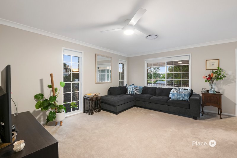 Photo - 32 Wyndarra Street, Kenmore QLD 4069 - Image 17