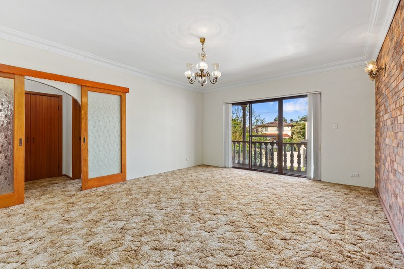 Photo - 32 Xenia Avenue, Carlton NSW 2218 - Image 6