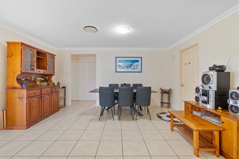 Photo - 32 Yandina Place, Deception Bay QLD 4508 - Image 5