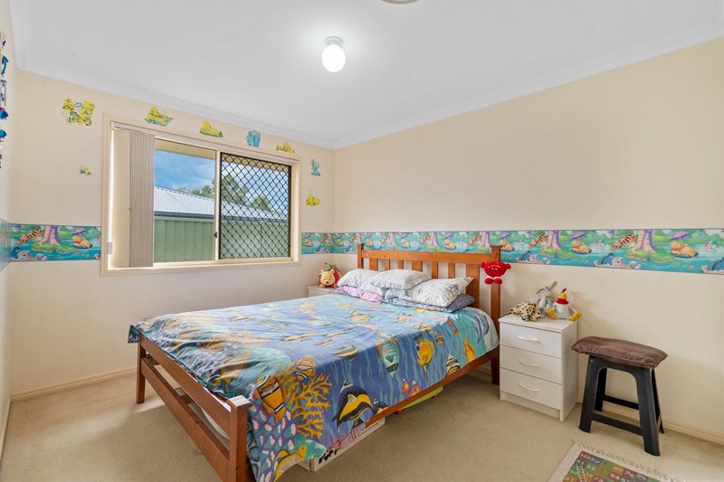 Photo - 32 Yandina Place, Deception Bay QLD 4508 - Image 15