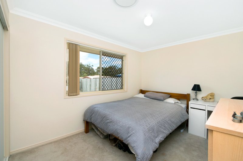 Photo - 32 Yandina Place, Deception Bay QLD 4508 - Image 7