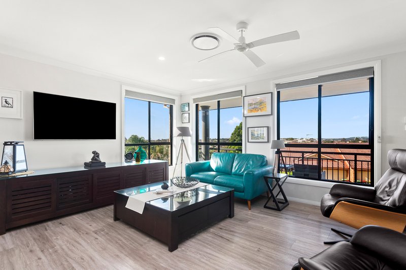 Photo - 3/2 Yarle Crescent, Flinders NSW 2529 - Image 4