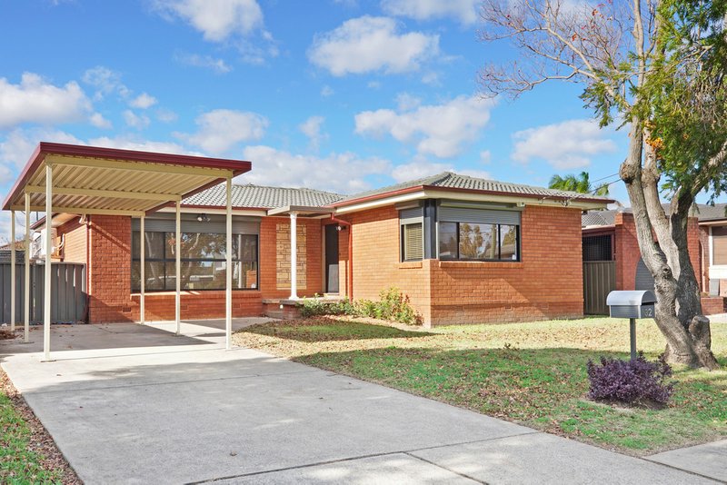 Photo - 32 York Road, South Penrith NSW 2750 - Image 2