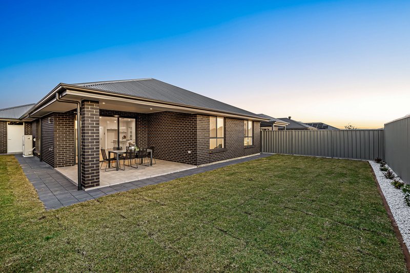 Photo - 32 York Street, Seaford Heights SA 5169 - Image 20