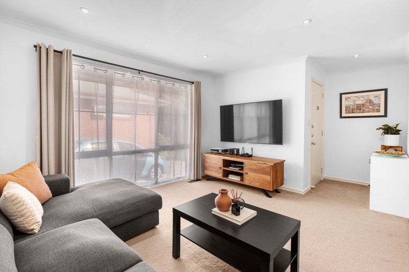 Photo - 3/20 Charles Street, Ringwood East VIC 3135 - Image 4