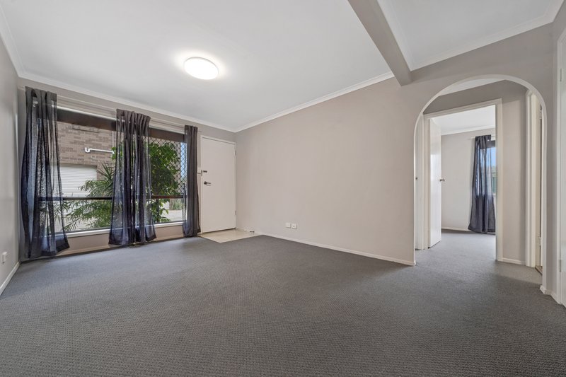 Photo - 3/20 Cotswold Street, Mount Warren Park QLD 4207 - Image 3