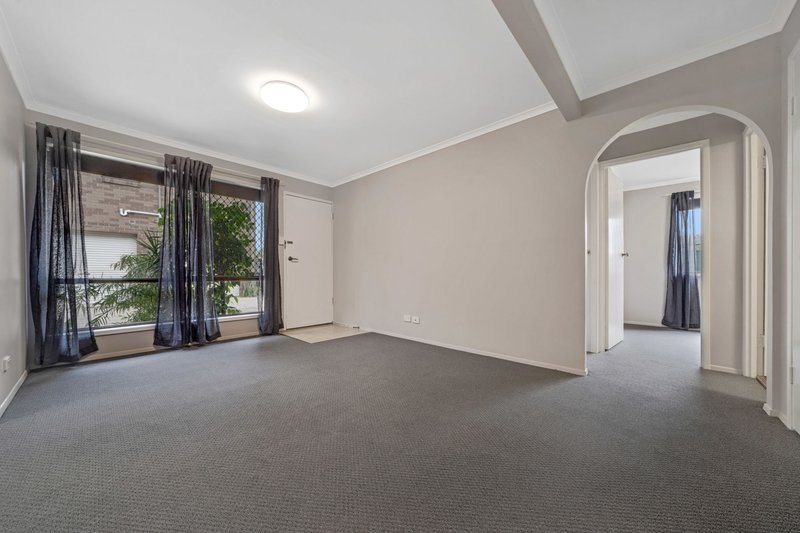 Photo - 3/20 Cotswold Street, Mount Warren Park QLD 4207 - Image 5