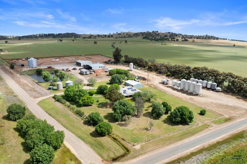 Photo - 320 Devenish-Wangaratta Road, Bungeet West VIC 3726 - Image 10