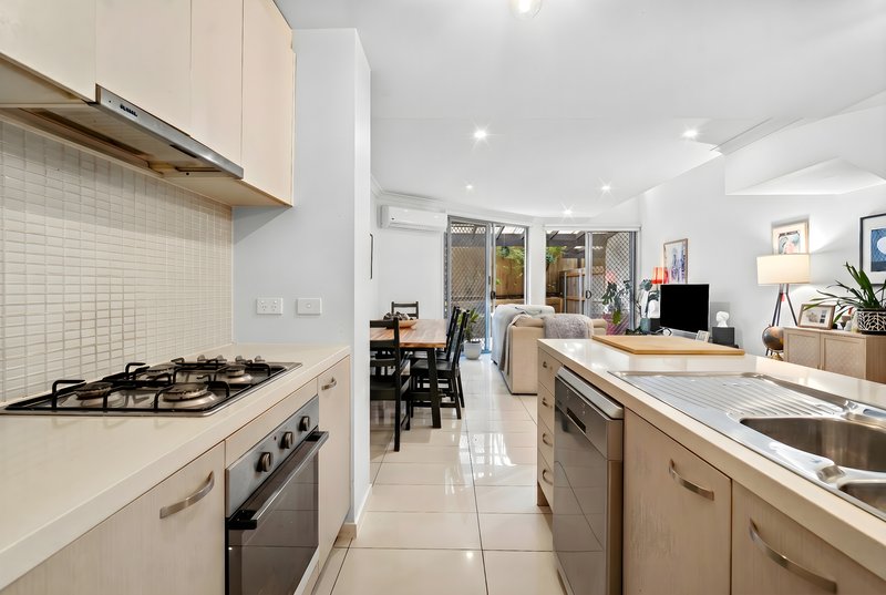 Photo - 3/20 Fraser Street, Morningside QLD 4170 - Image 10