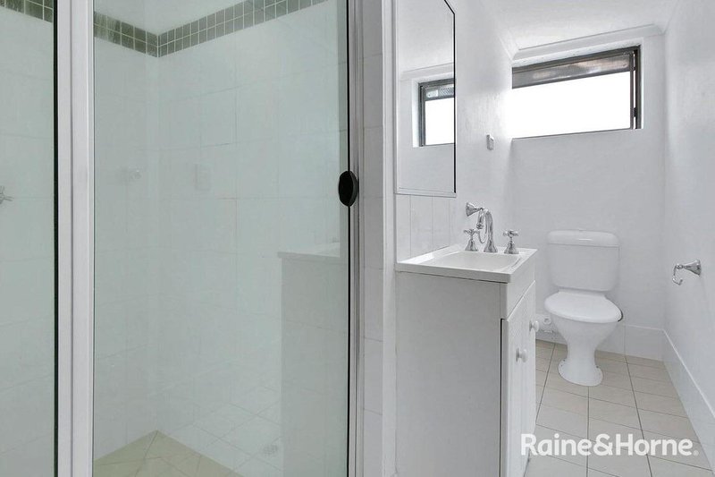 Photo - 3/20 Holland Street, Toowong QLD 4066 - Image 5