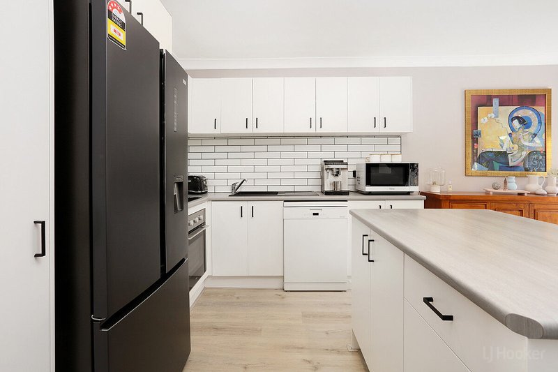 Photo - 3/20 Huth Street, Labrador QLD 4215 - Image 12