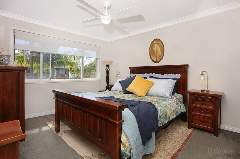 Photo - 3/20 Huth Street, Labrador QLD 4215 - Image 25