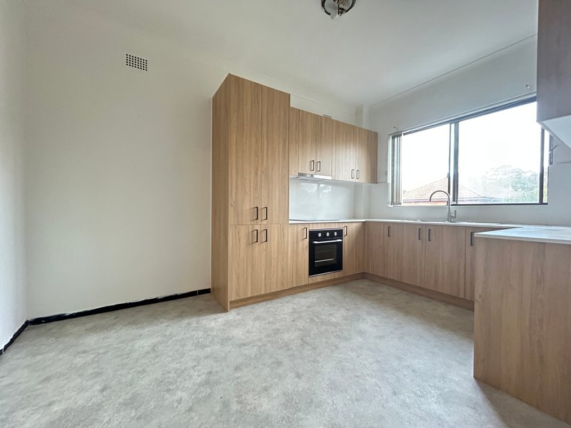 Photo - 3/20 Jubilee Avenue, Carlton NSW 2218 - Image 3