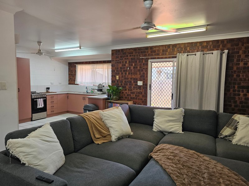 Photo - 3/20 Norham Road, Ayr QLD 4807 - Image 2