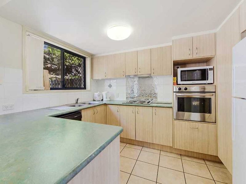 Photo - 3/20 Paddington Drive, Carrara QLD 4211 - Image 5